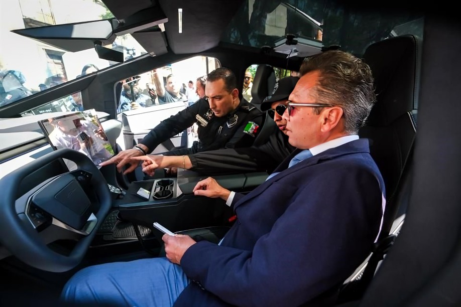 Patrullas Cybertruck en Jalisco: costosas e inseguras