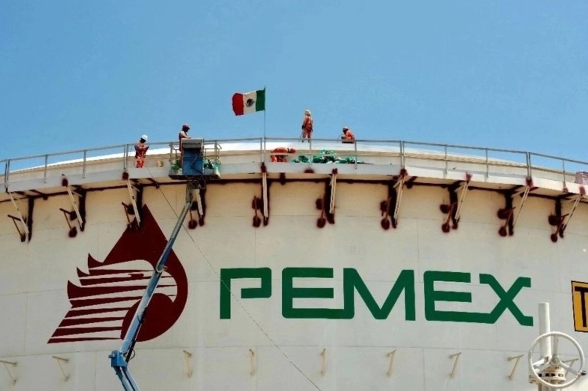 Pemex busca fortalecer producción nacional de combustible