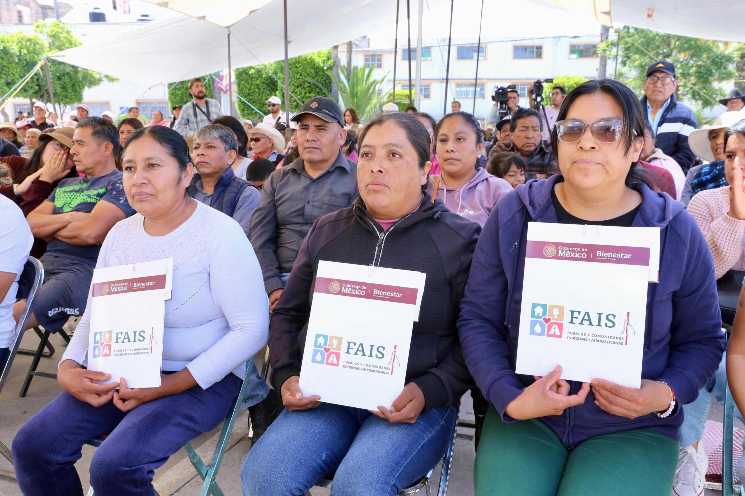 Reconocen avances de programas en San Miguiel Canoa