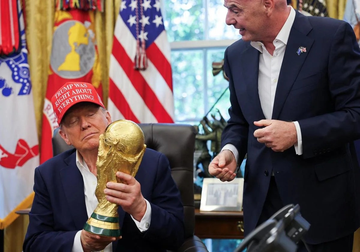 Sheinbaum podría levantar copa mundial como Trump