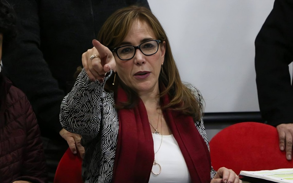 Yeidckol Polevnsky llama a parar episodios vergonzosos de Lilly Téllez