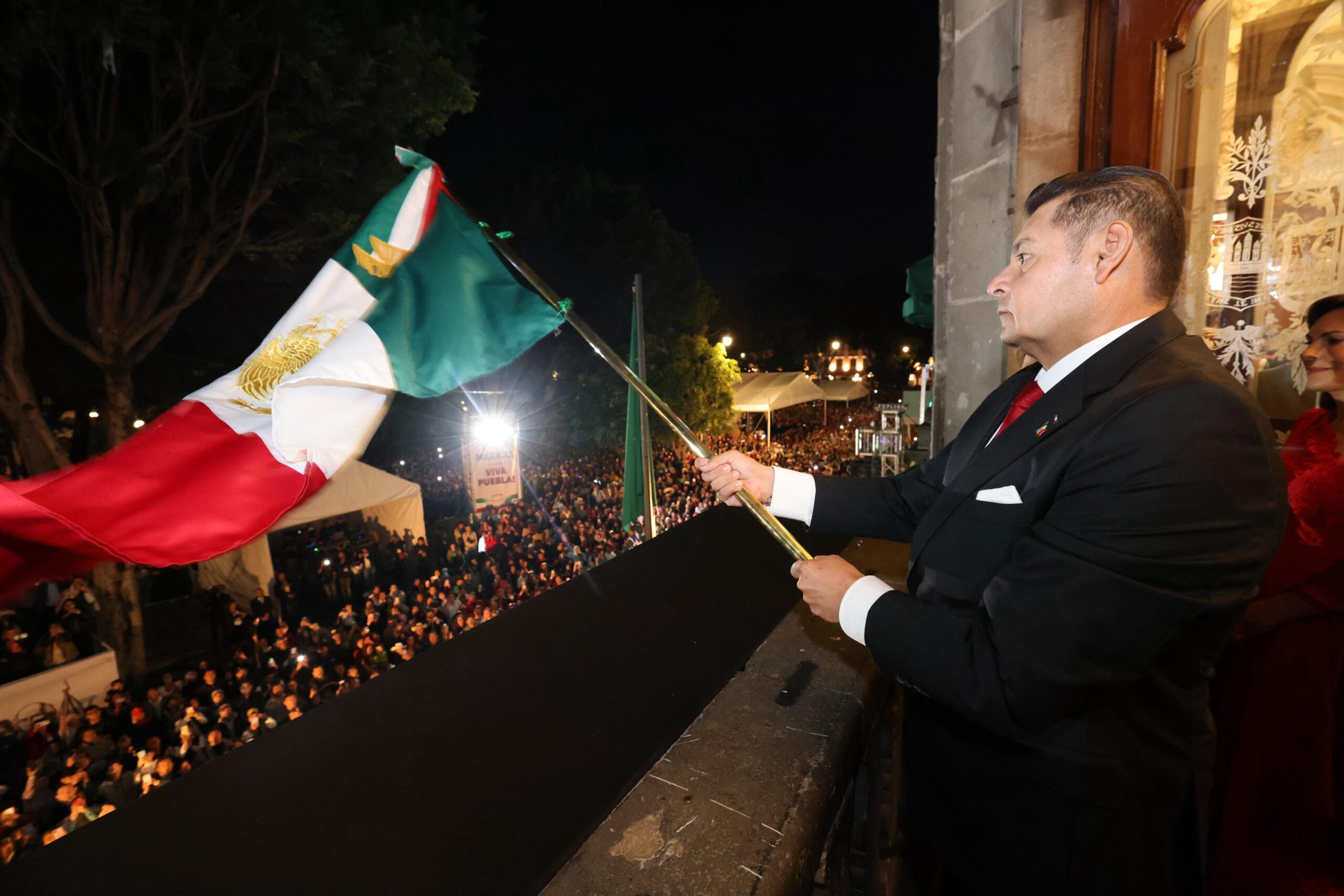 Armenta incluyó arengas al humanismo mexicano y a la presidenta de México