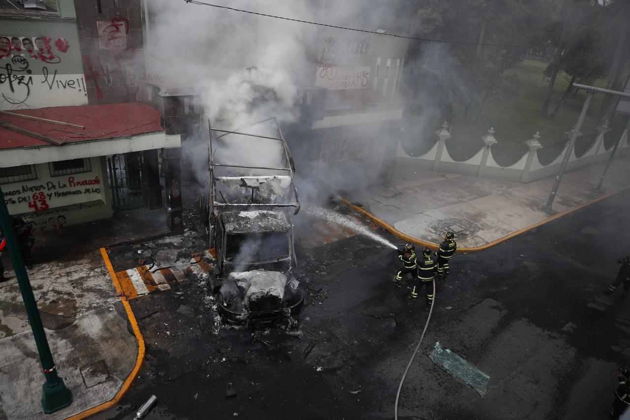 Ayotzinapa bomberos 