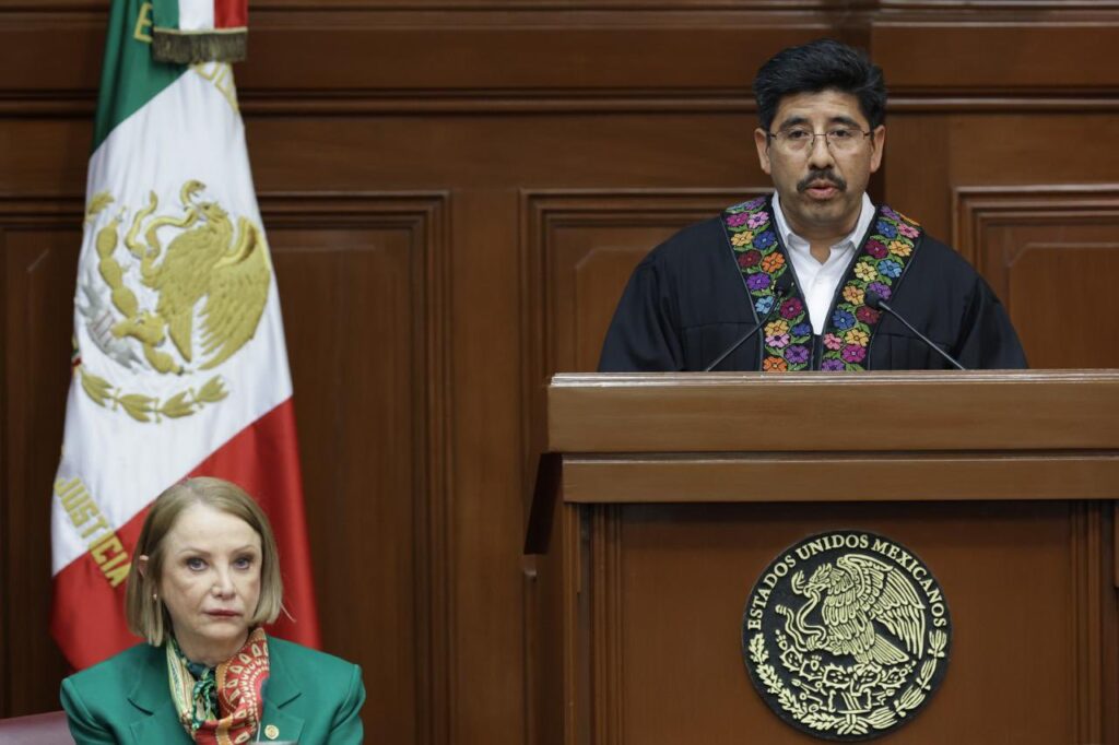 Hugo Aguilar ajusta salario