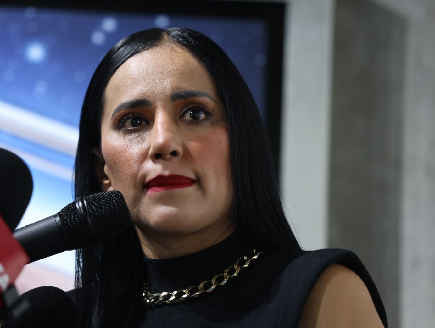 Sandra Cuevas muestra sus lujos