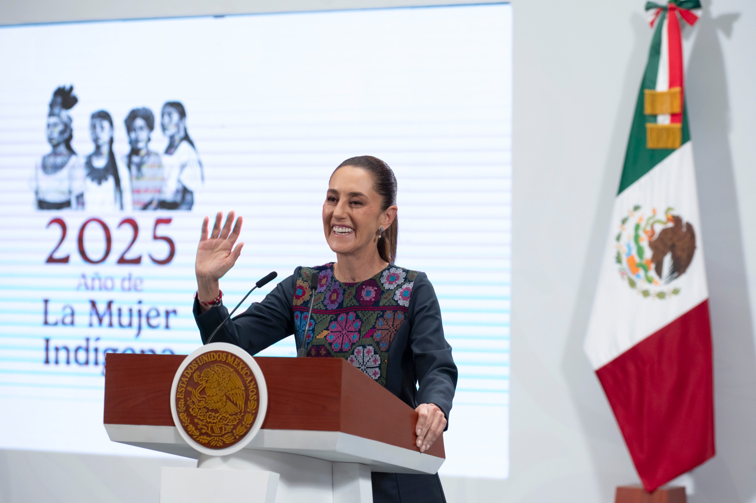 Sheinbaum aborda el presupuesto para el PJF 