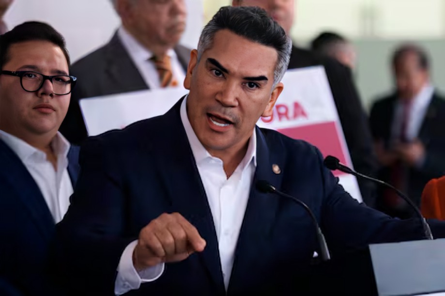 Alito Moreno arremete contra el PAN