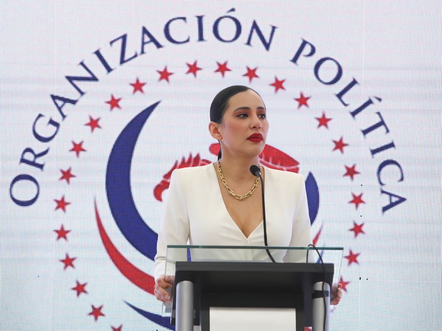 Carlos Jiménez asegura que Sandra Cuevas forma partido con delincuentes