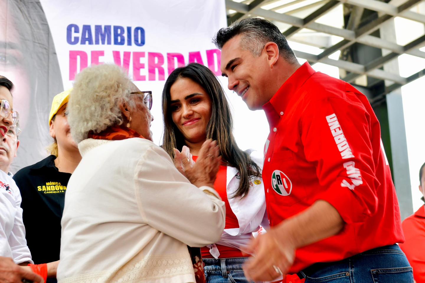 Critican hipocresía de Alessandra Rojo de la Vega