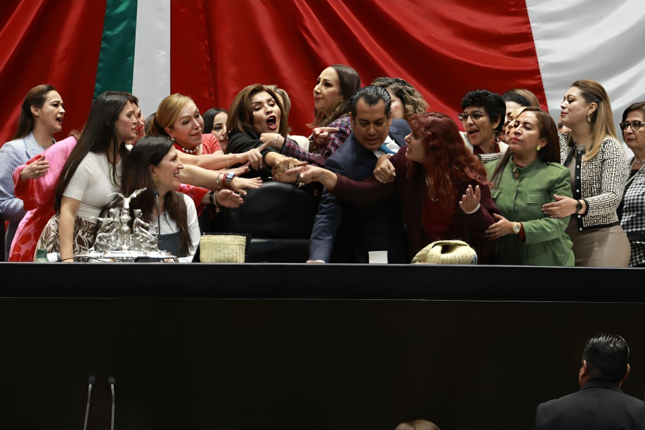 Diputadas enfrentan en tribuna por conflicto Palestina-Israle