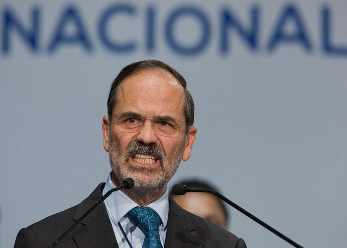 Gustavo Madero crítico ferrero de los programas del bienestar