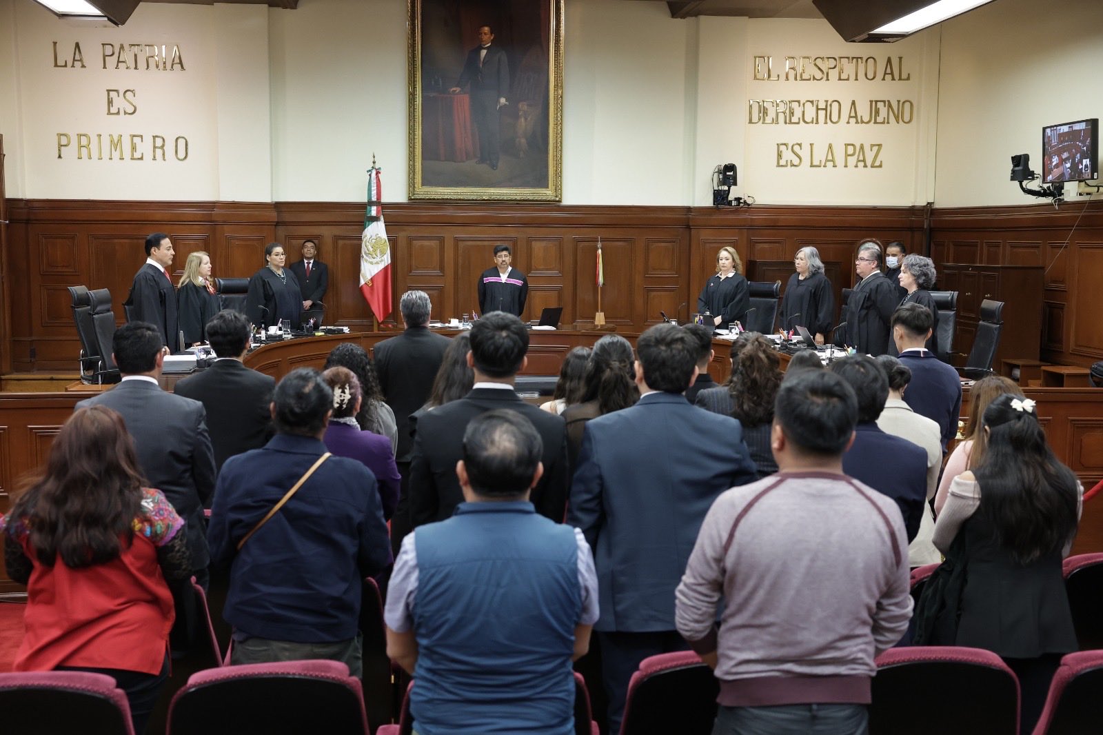 Ministros se solidarizan con damnificados