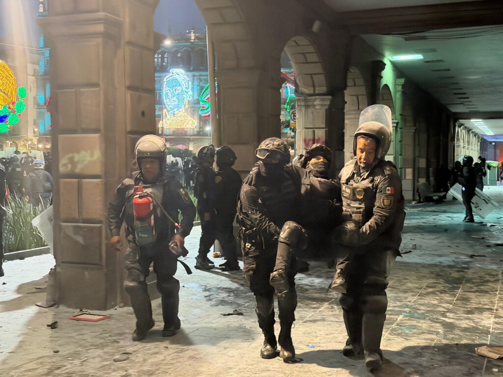 policia con lesión