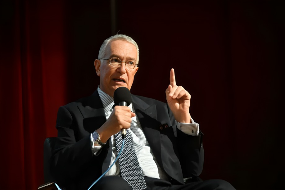 Salinas Pliego responde a señalamientos de Sheinbaum