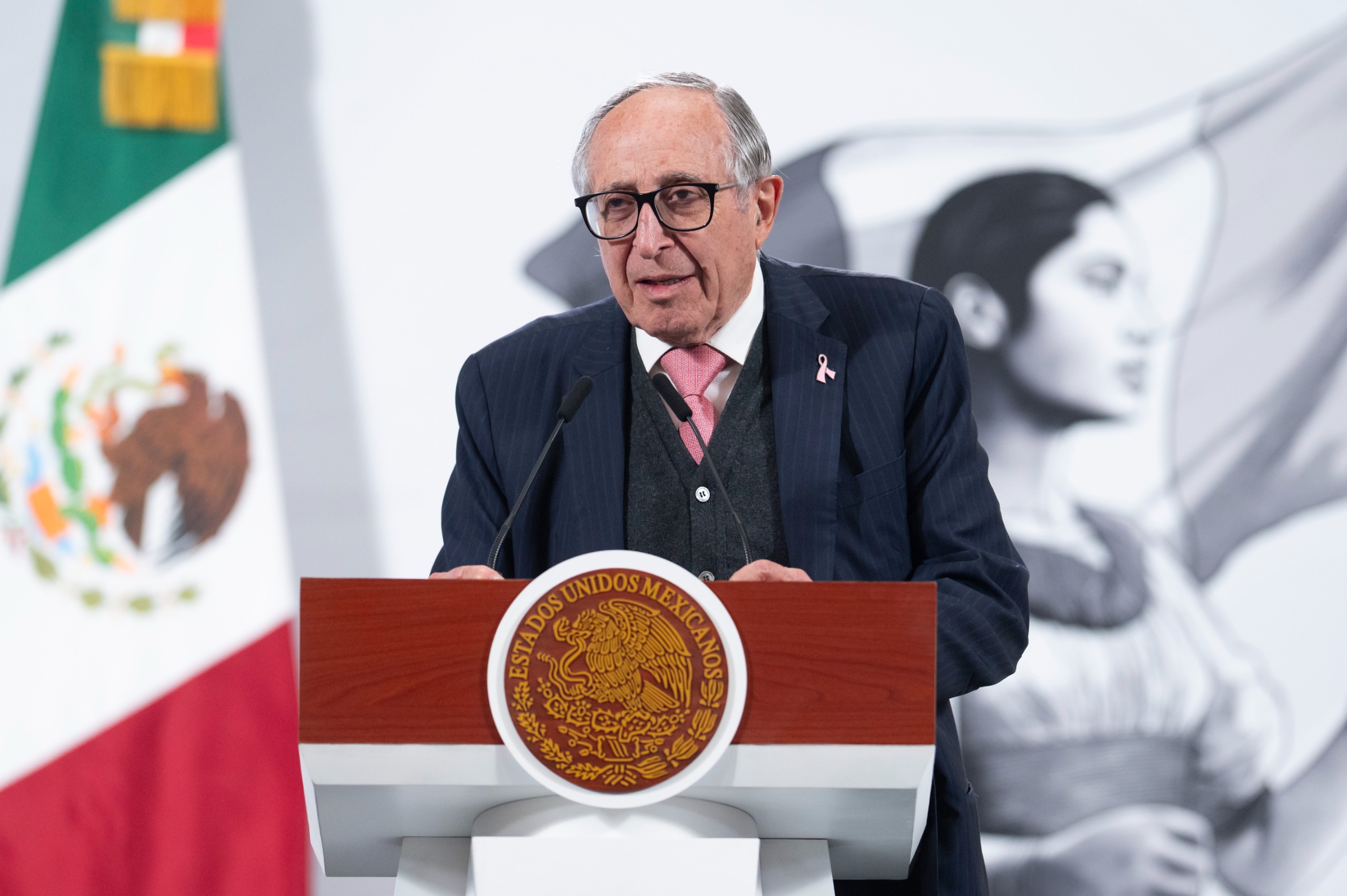 Secretario de Salud en conferencia de Sheinbaum
