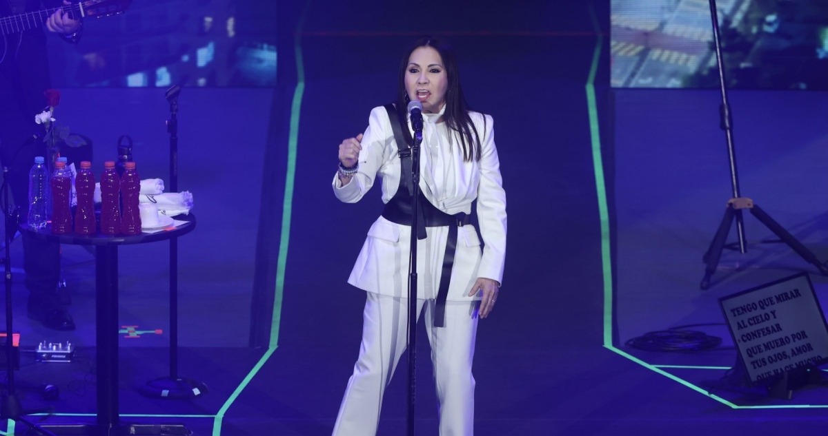 Ana Gabriel condena homicidio de Carlos Manzo pero saca raja política