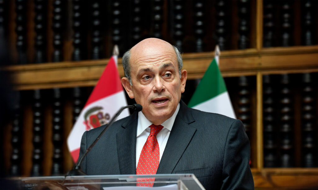Canciller de Perú