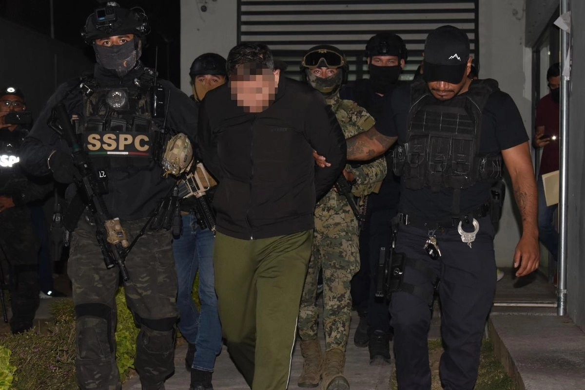 Dan prisión preventiva a El Licenciado y escoltas de Carlos Manzo