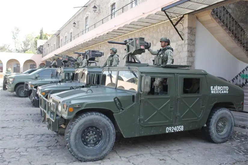 Elementos del Ejército y GN