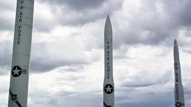 Estados Unidos relanza rearme nuclear