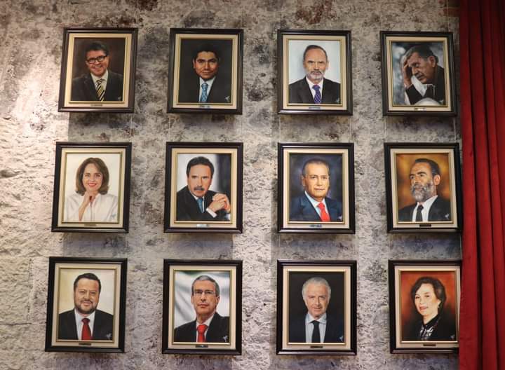 Galería expresidentes del Senado