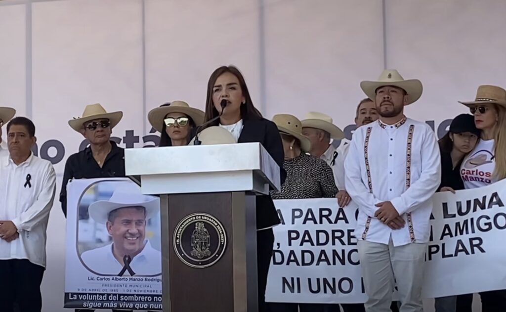 Grecia Quiroz en mitin