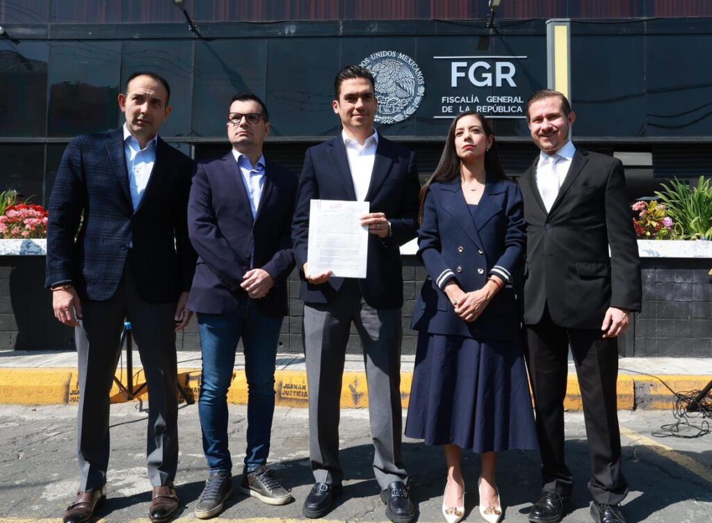 PAN acude a presentar denuncia