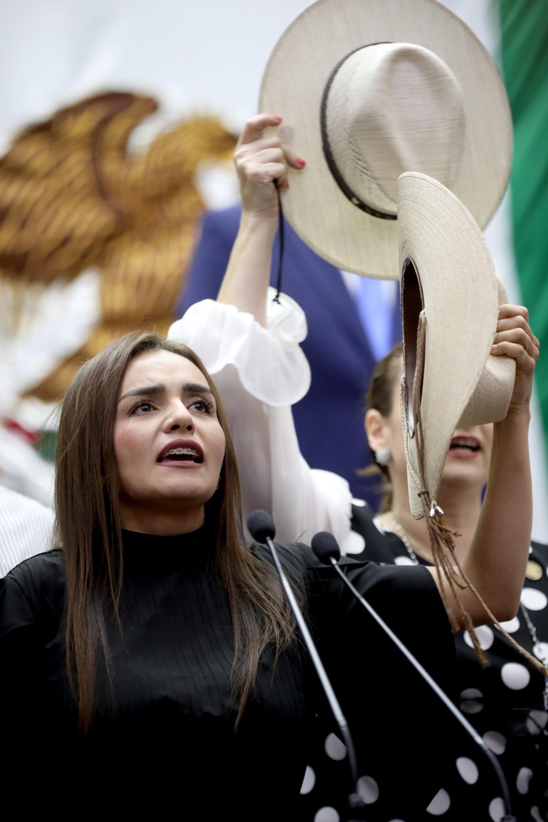 Grecia Quiroz envía mensaje a Carlos Manzo