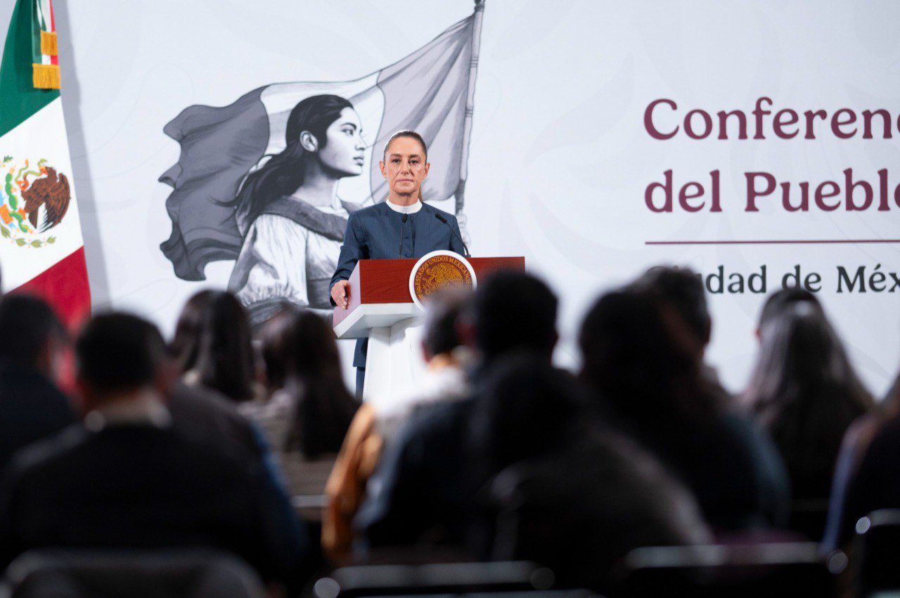 Sheinbaum exhibe marcha gen z 