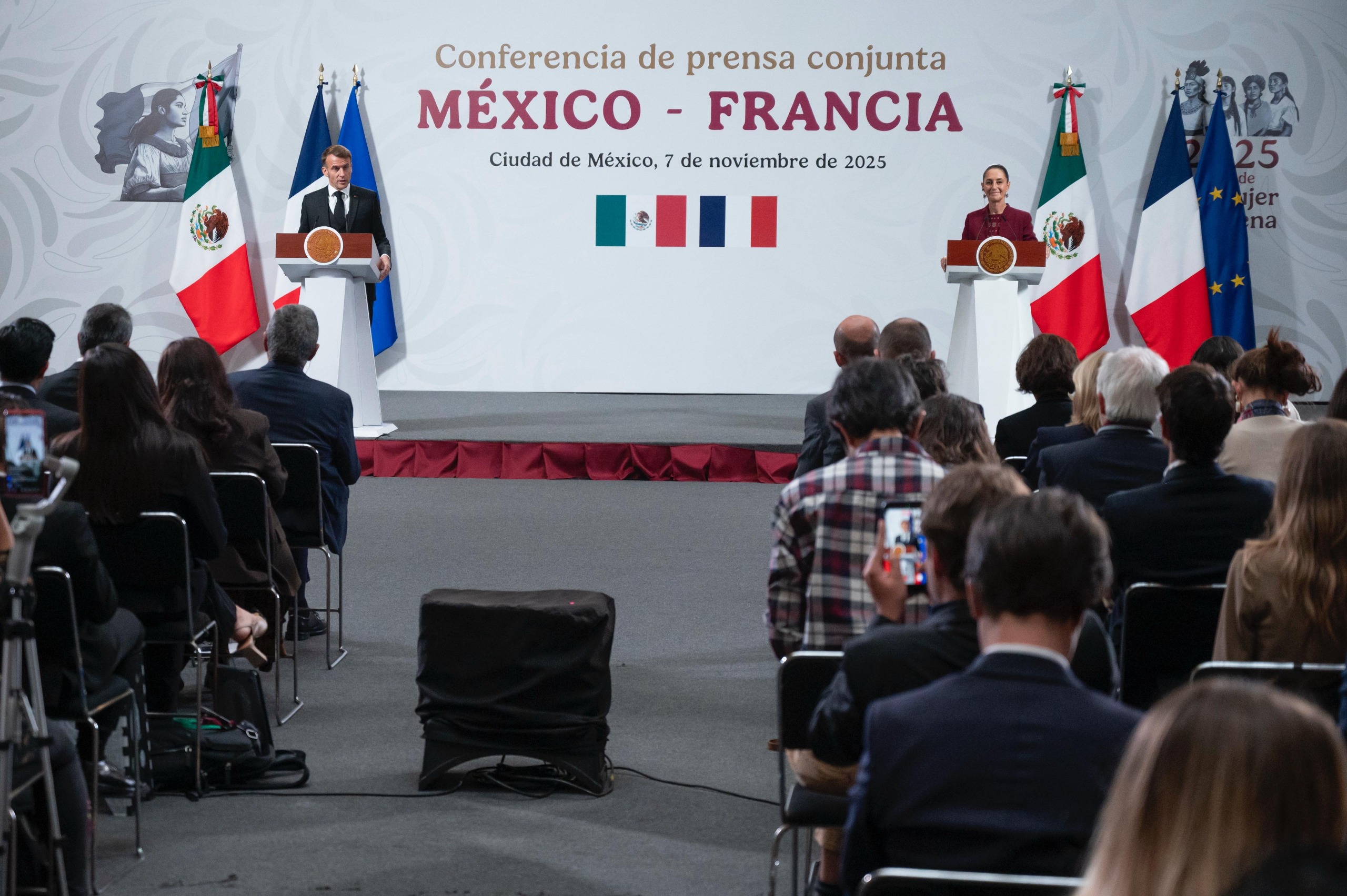 Sheinbaum y Macron conferencia 