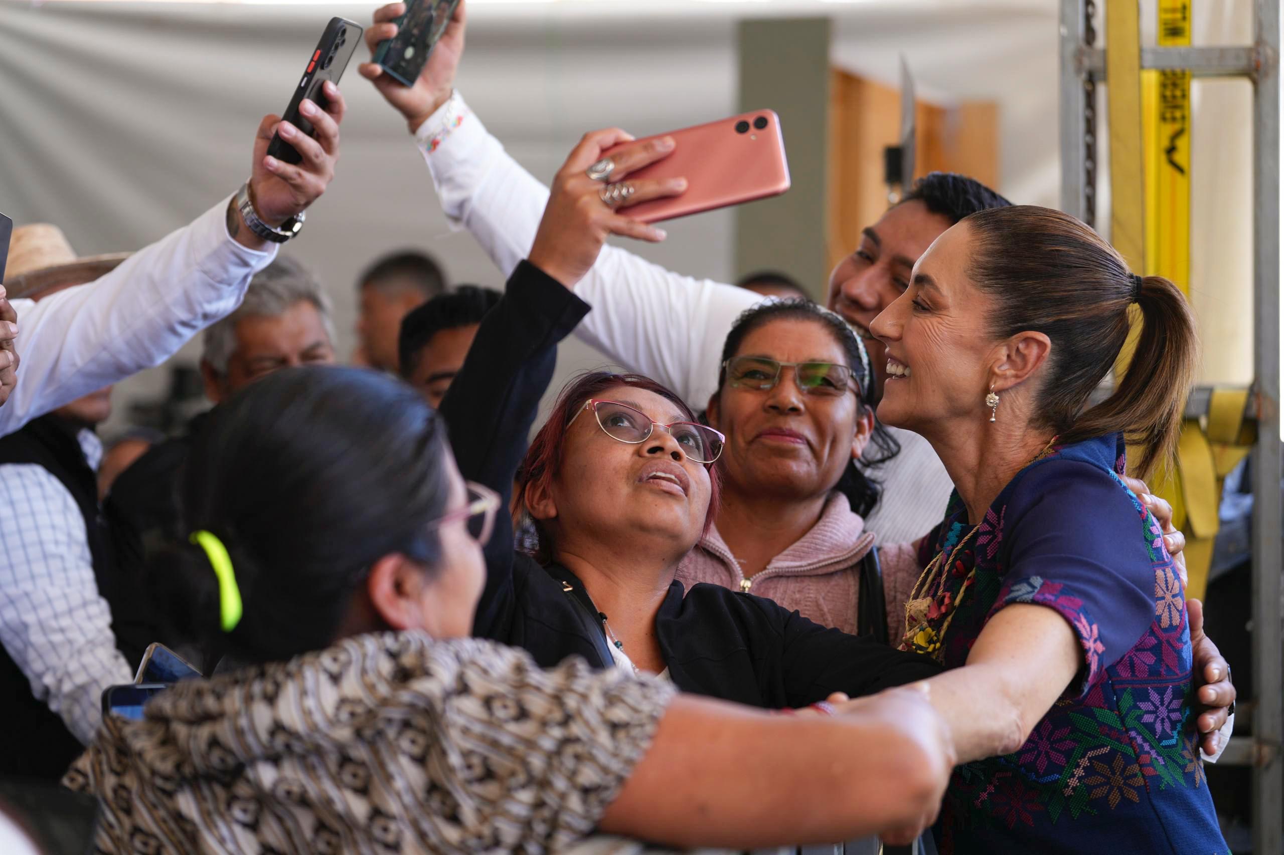 México camina por el rumbo de la 4T: Sheinbaum