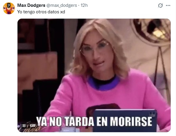 Usuarios exhiben a Adela Micha