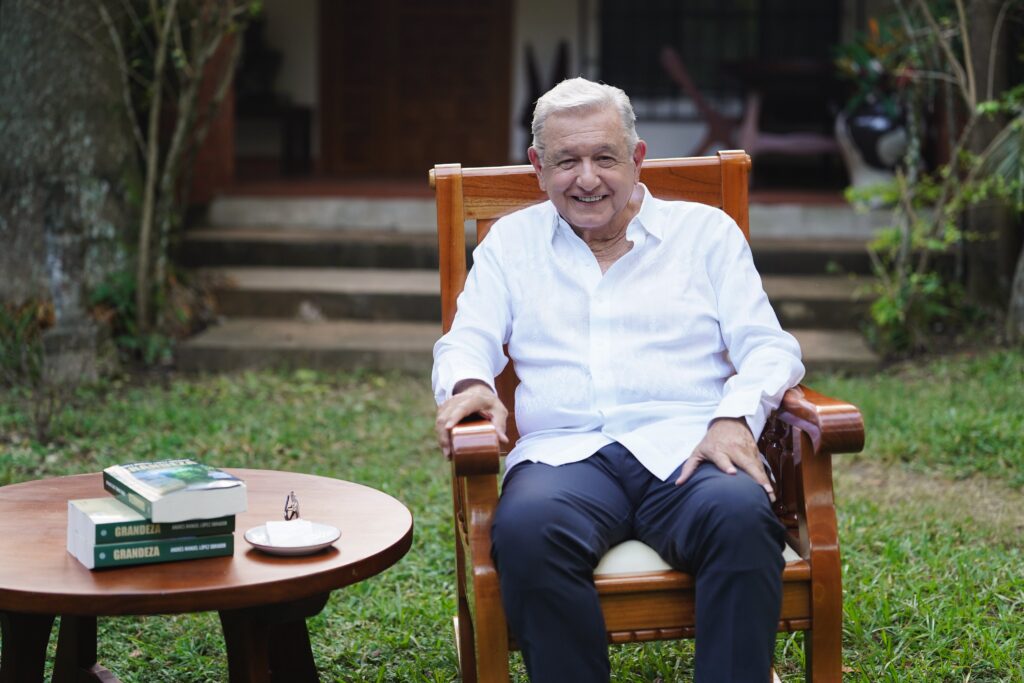 AMLO Grandeza