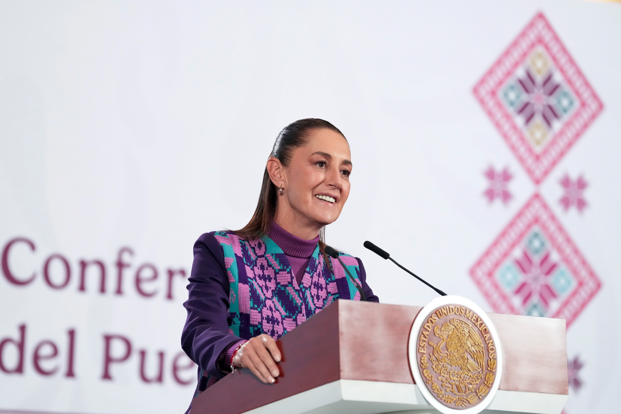 Aprobación Sheinbaum diciembre 2025