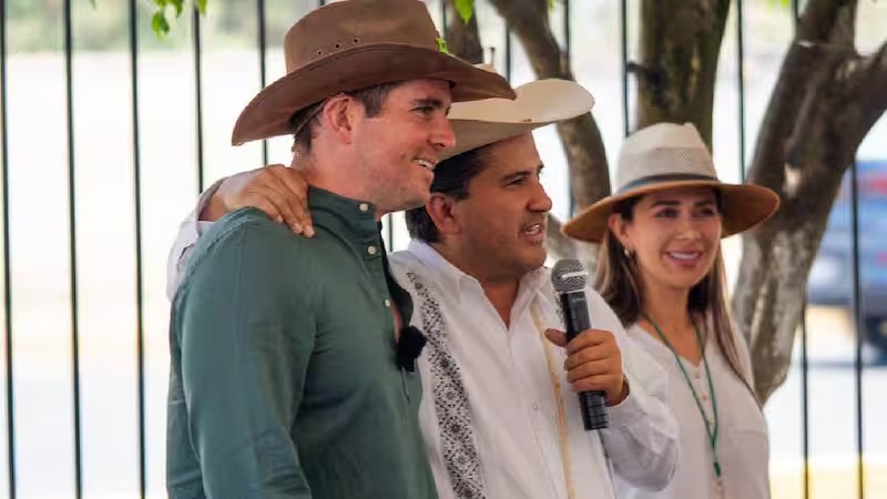 Carlos Bautista Tefolla y Carlos Manzo