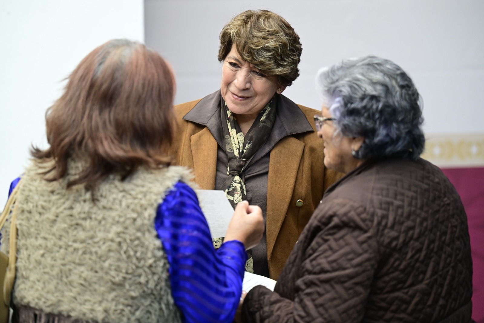 Delfina Gómez atiene inquietudes de mexiquenses