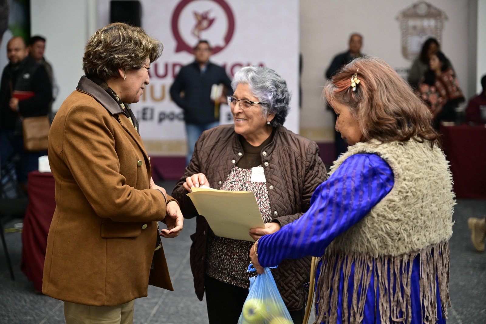Delfina Gómez comprometida con atender necesidades de mexiquenses