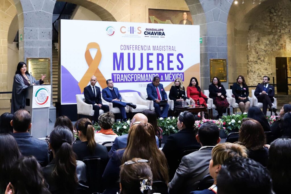 Guadalupe Chavira foro mujeres