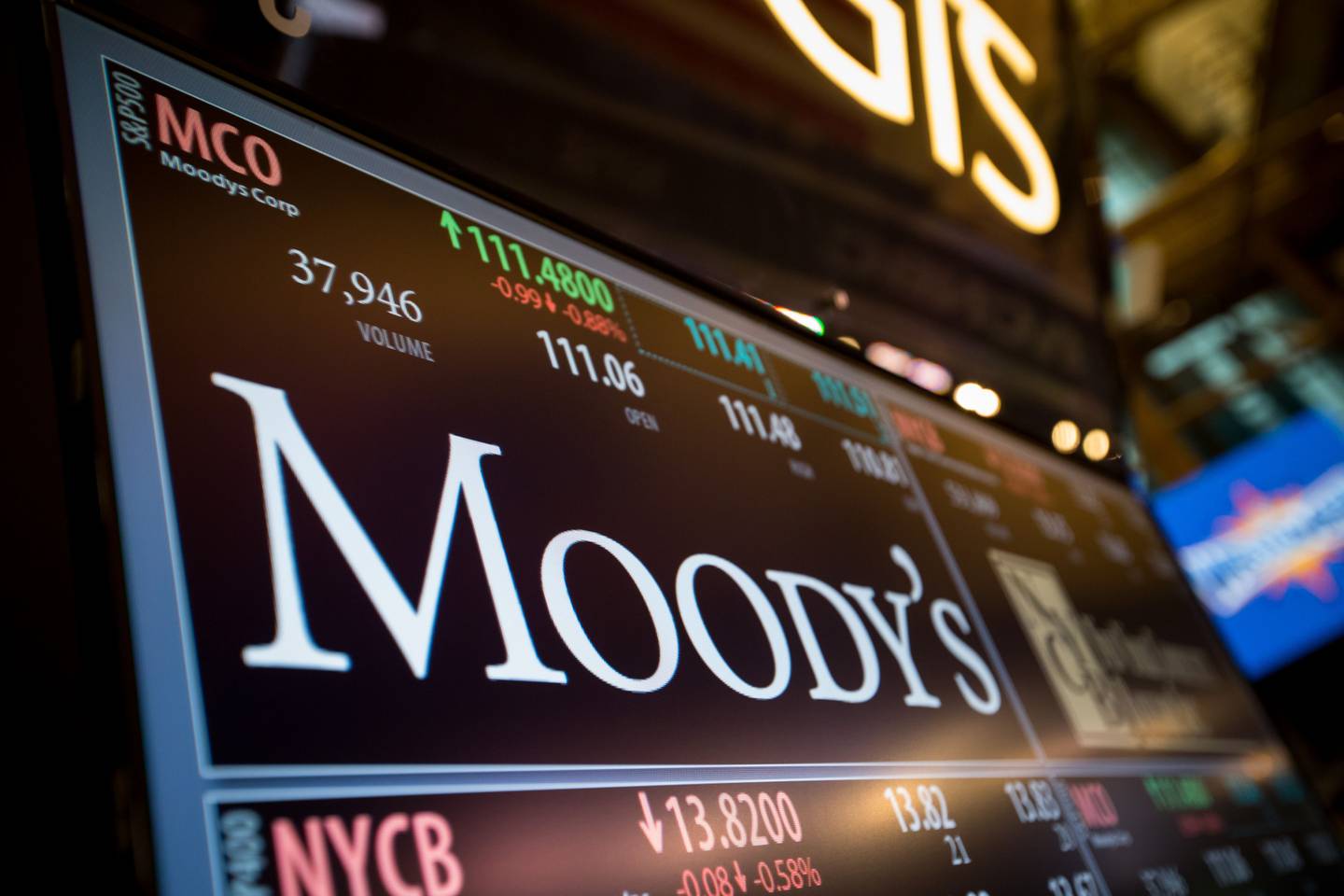 Moody's baja calificación de Elektra ¿por adeudo fiscal?