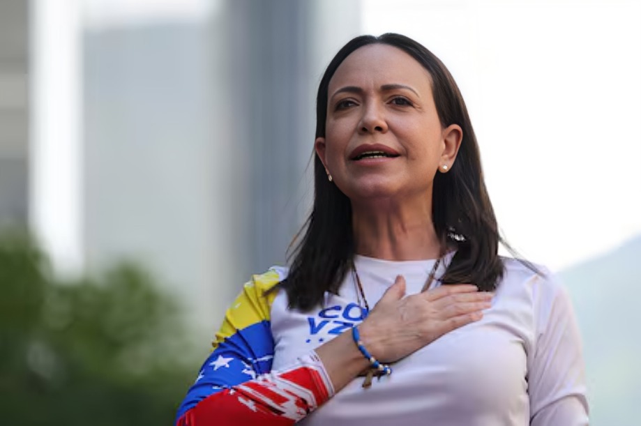 Noroña critica celebración de oposición a premio de María Corina
