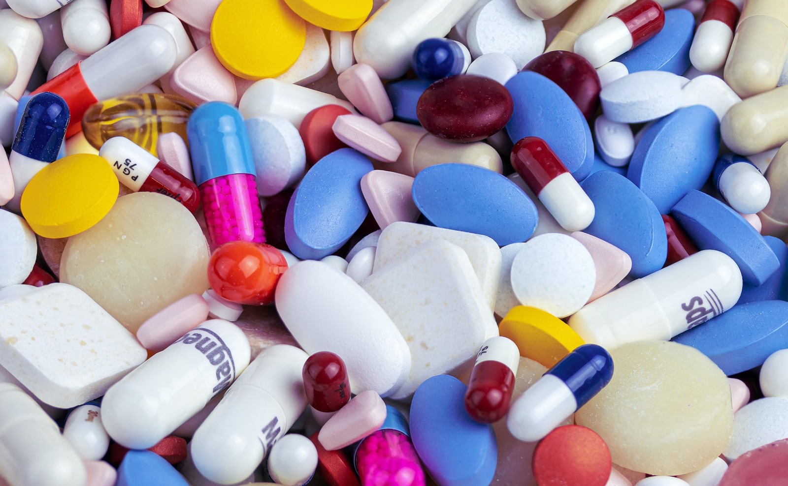 ¿Qué irregularidades detectó anticorrupción en compra de medicamentos?