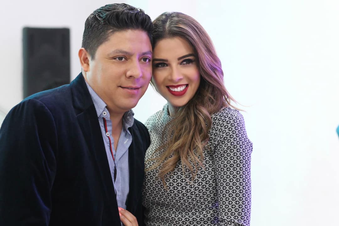 Ricardo Gallardo y esposa