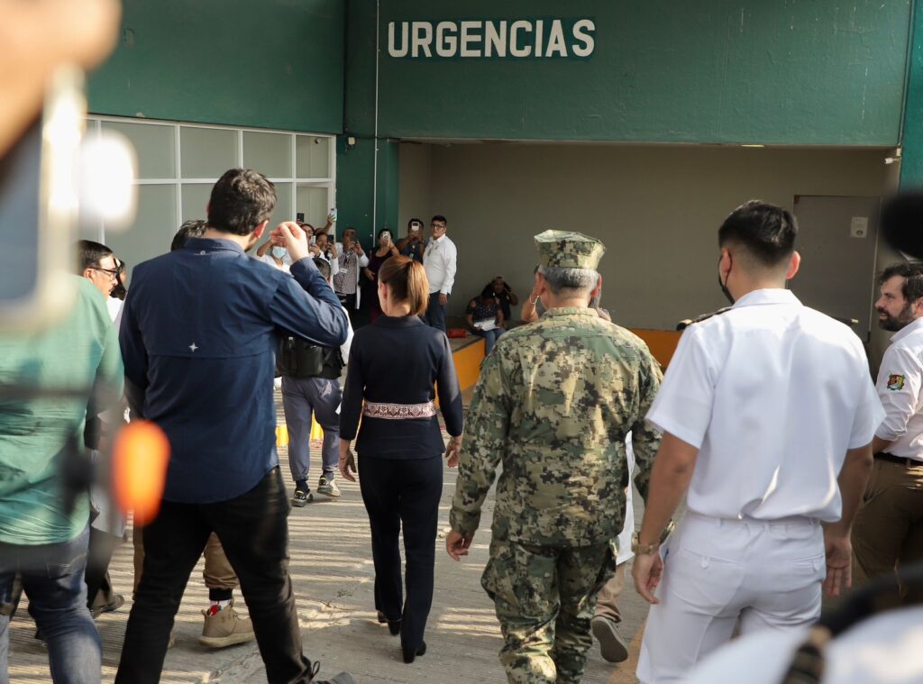 Sheinbaum en hospitales de Oaxaca