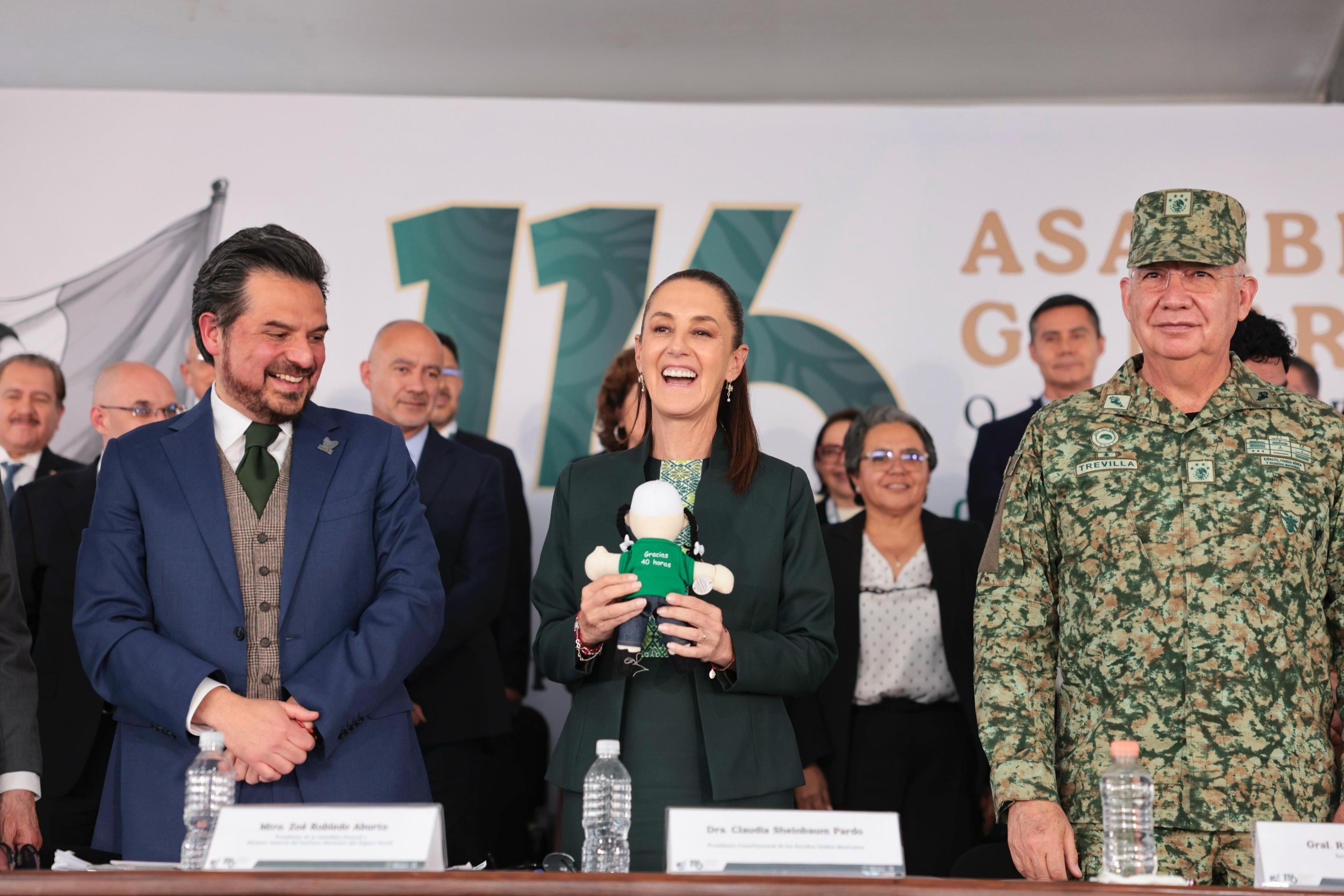 Sheinbaum inaugura hospital en Puebla 