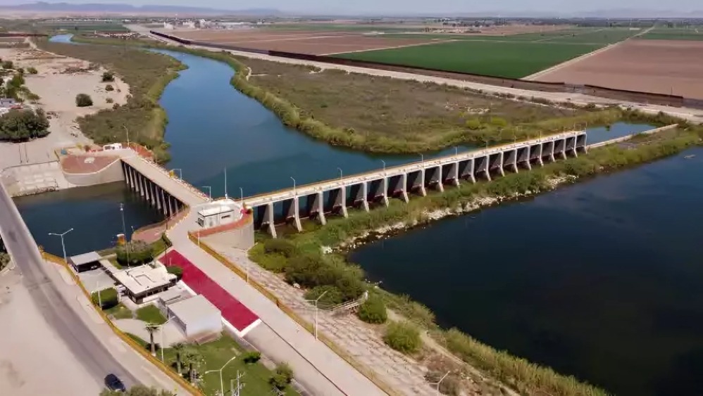 Trump reclama agua a México
