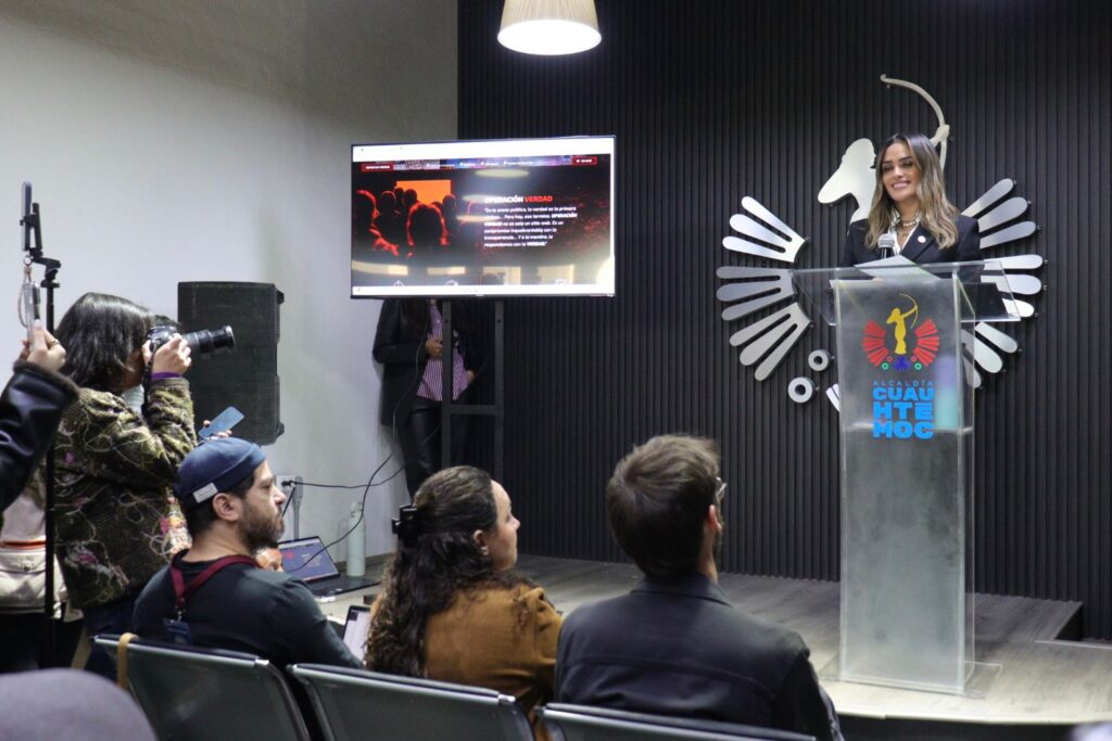 Plataforma de Alessandra Rojo