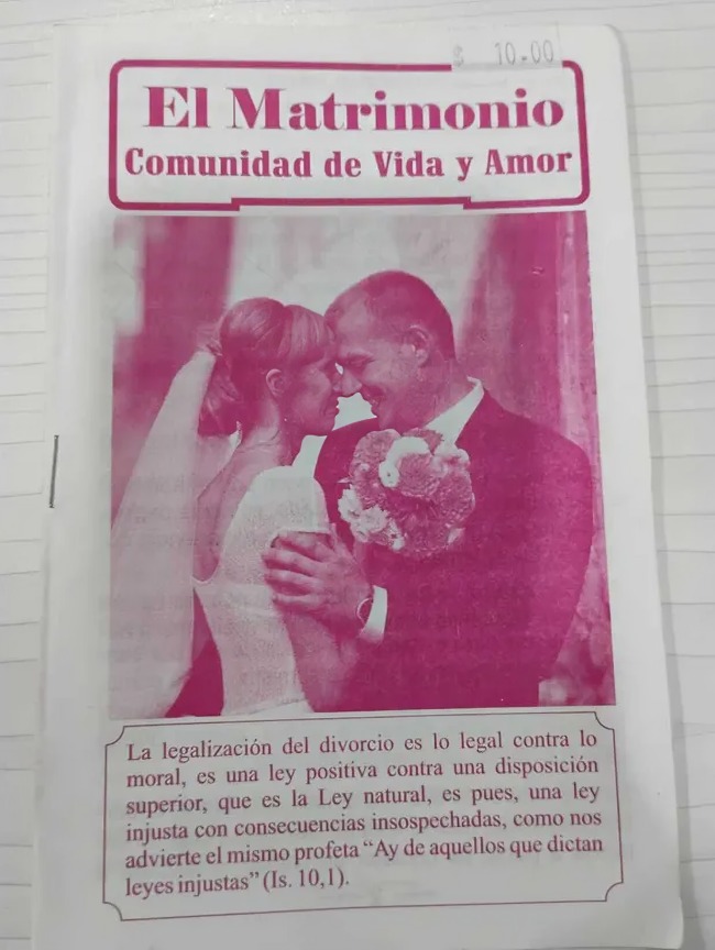 Autoridades religiosas defienden venta de folletos