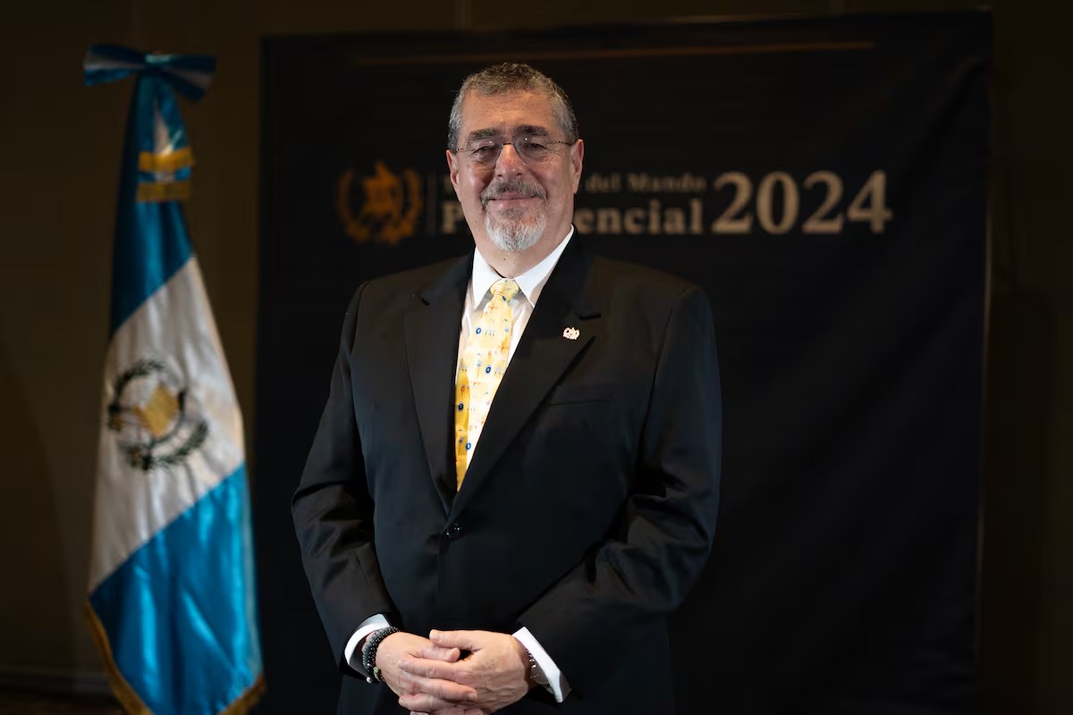 Bernardo Arévalo dicta estado de sitio en Guatemala