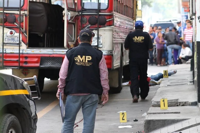 Bernardo Arévalo dicta estado de sitio en Guatemala