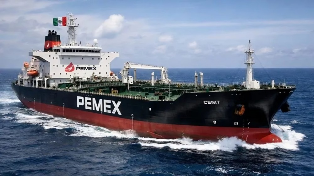 Bloomberg revela que Pemex canceló envíos de petróleo a Cuba